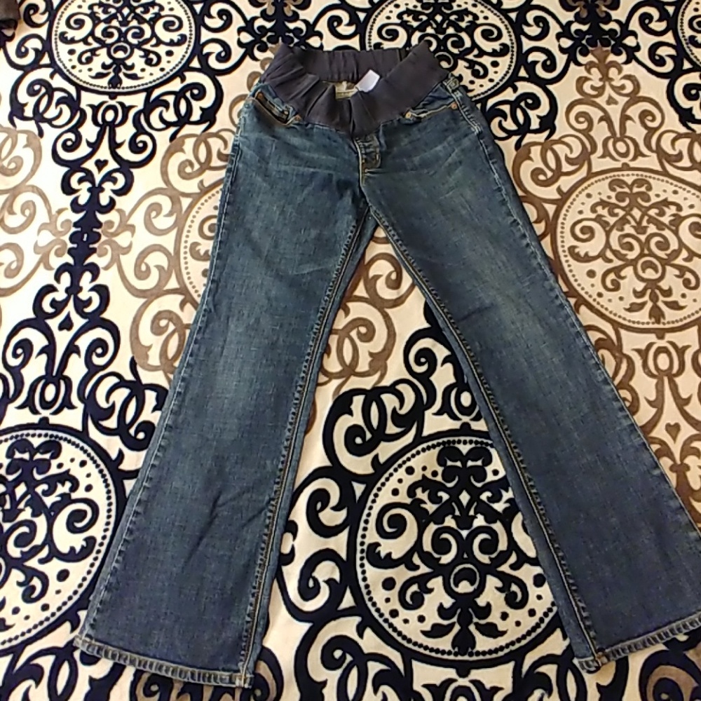 Maternity 🤰Gap ankle jeans